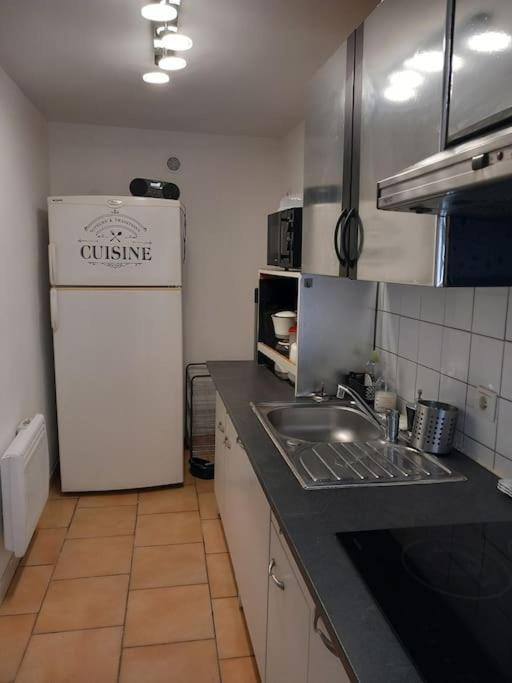 Appart Fonctionnel Et Familial Appartement Béziers Buitenkant foto